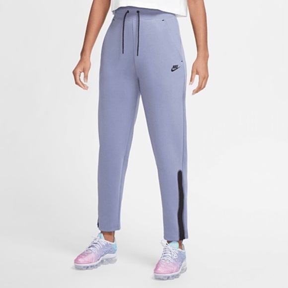 Nike Tech Fleece Sweatpants in Periwinkle - Picture 1 of 6